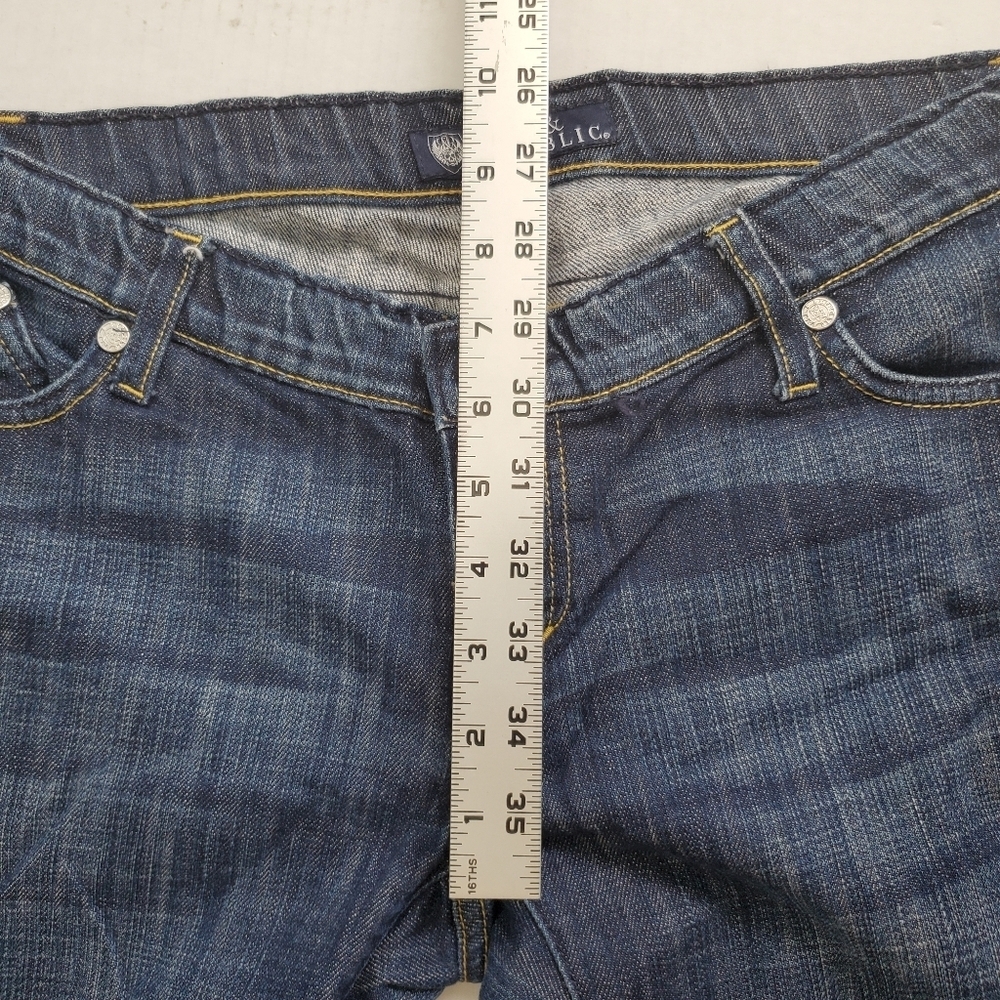 Rock and Republic Low Rise Boot Cut Blue Jeans Women's Size 28 W 32 L 32 - Picture 2 of 11